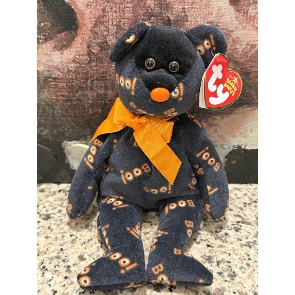 TY YIKES BEAR BEANIE BABY MINT  TAGS GOLD CROWN EXCLUSIVE Hallmark Halloween BOO
